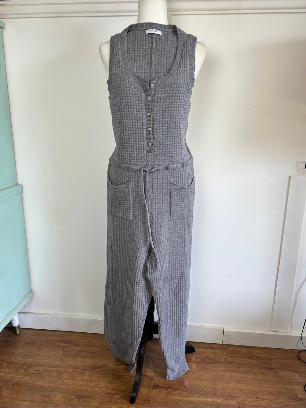 Sleeveless Waffle Knit jumpsuit in Heather Gray